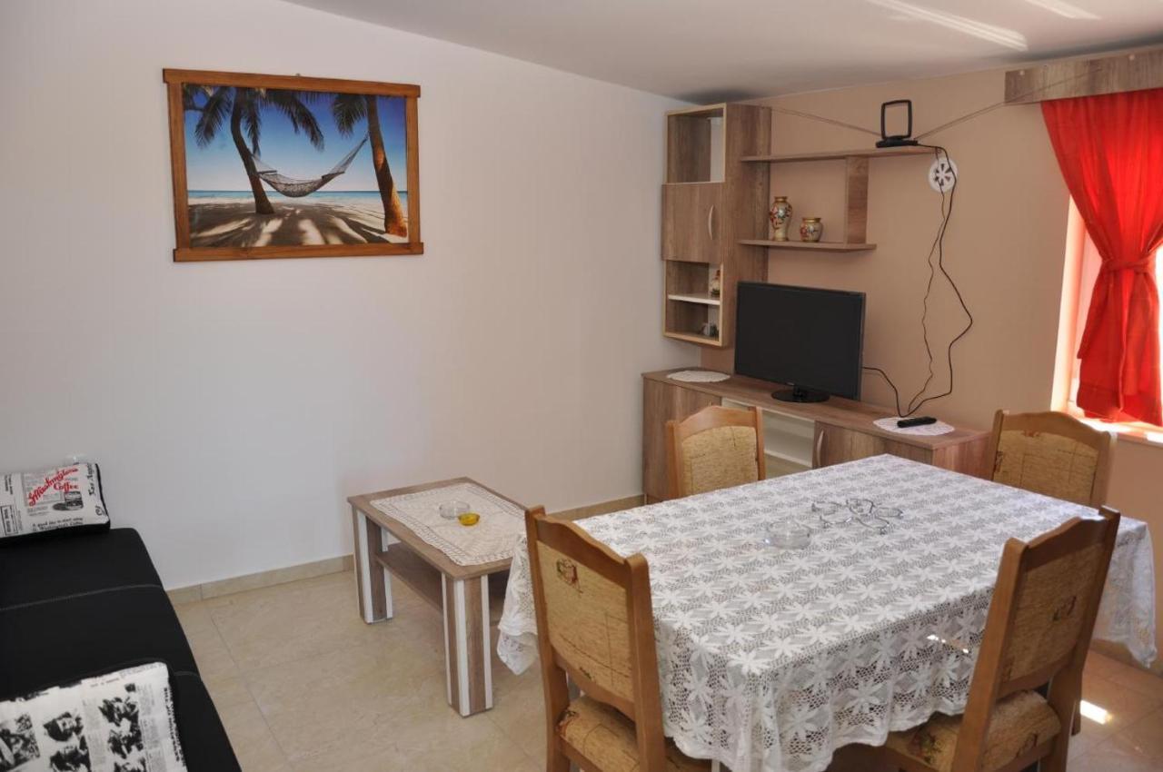 Appartamento Eva Gornji Karin Esterno foto